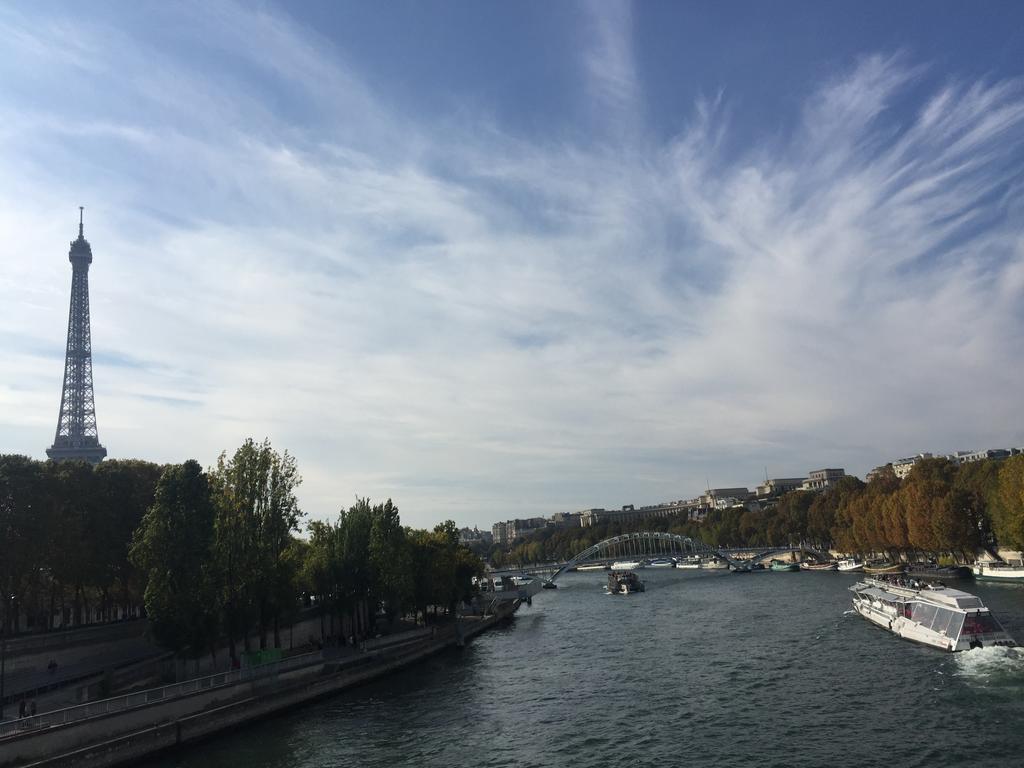 パリEiffel Tower Champs De Marsアパートメント エクステリア 写真