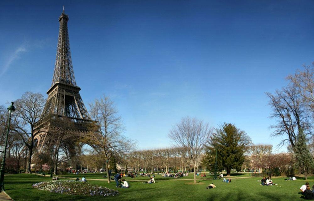 パリEiffel Tower Champs De Marsアパートメント エクステリア 写真